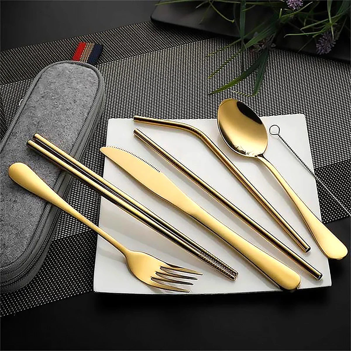 Foodie Travel Diner Kit with Case